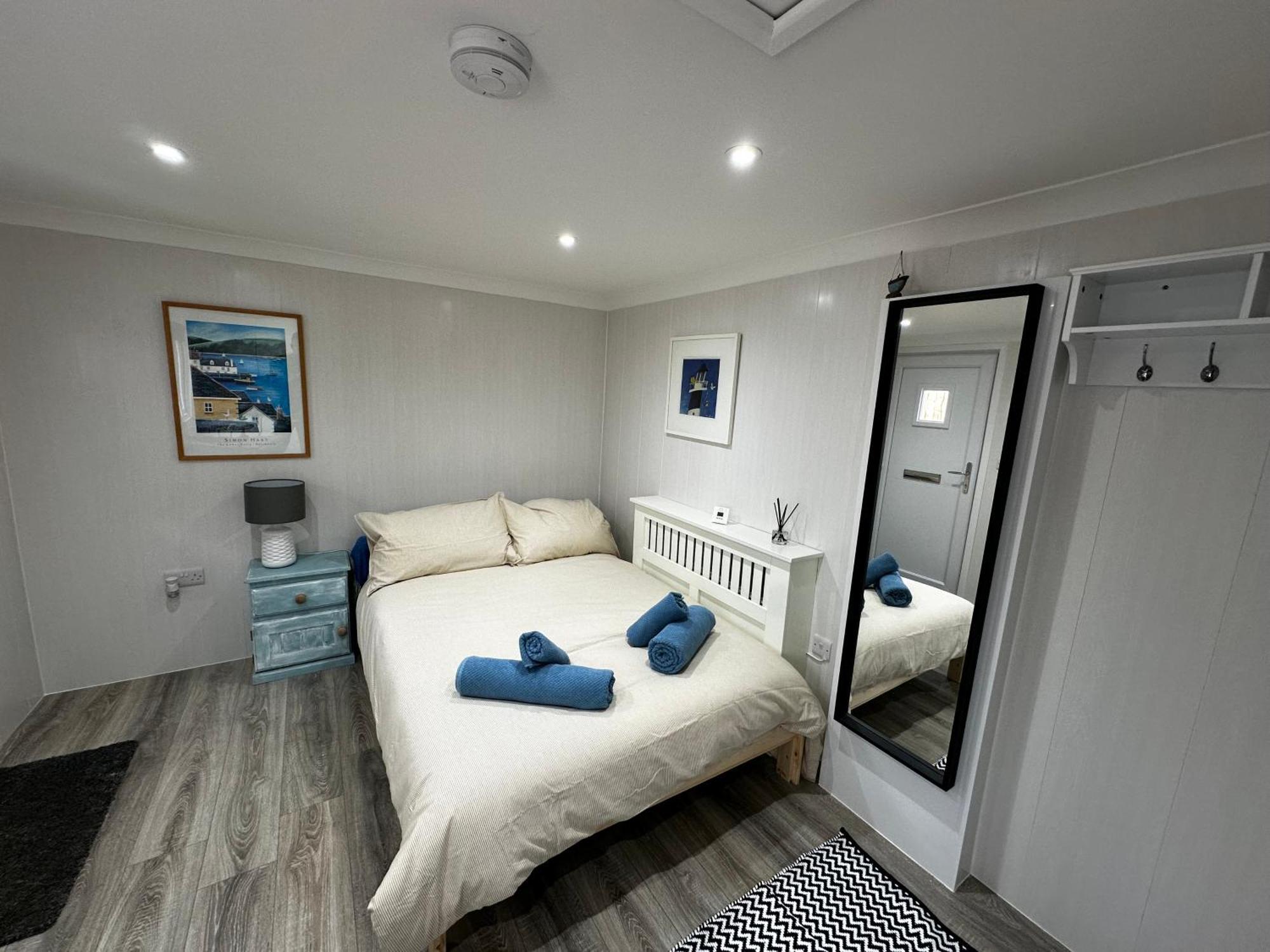 Peaceful Southbourne Studio - Pets Welcome 伯恩茅斯 外观 照片